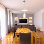 Luno Kaštela