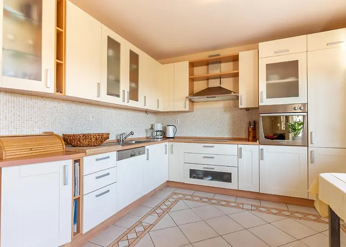 Apartment Luno *