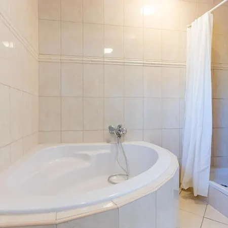 Luno Kaštela